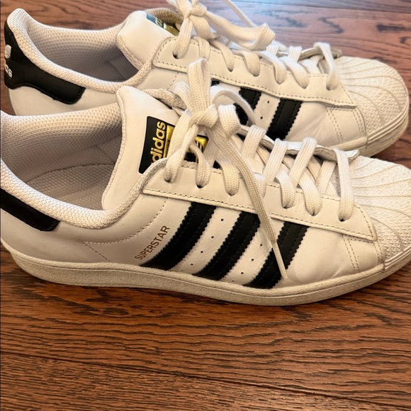 Adidas Superstar White with Black Stripes - Picture 2 of 6